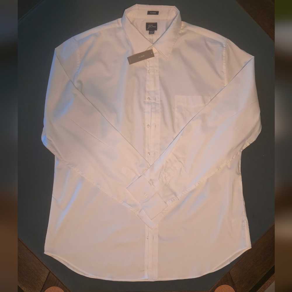 Banana Republic Classic White Dress Shirt Button Down Collar hidden Under Collar